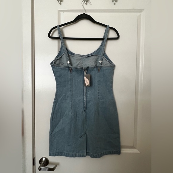 F21 Denim Mini Dress (M) - new w/ tags - Picture 2 of 3